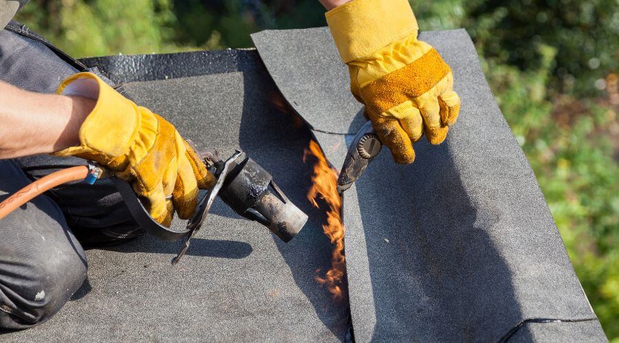 Professional flood damage restoration services in Mount Carbon, WV